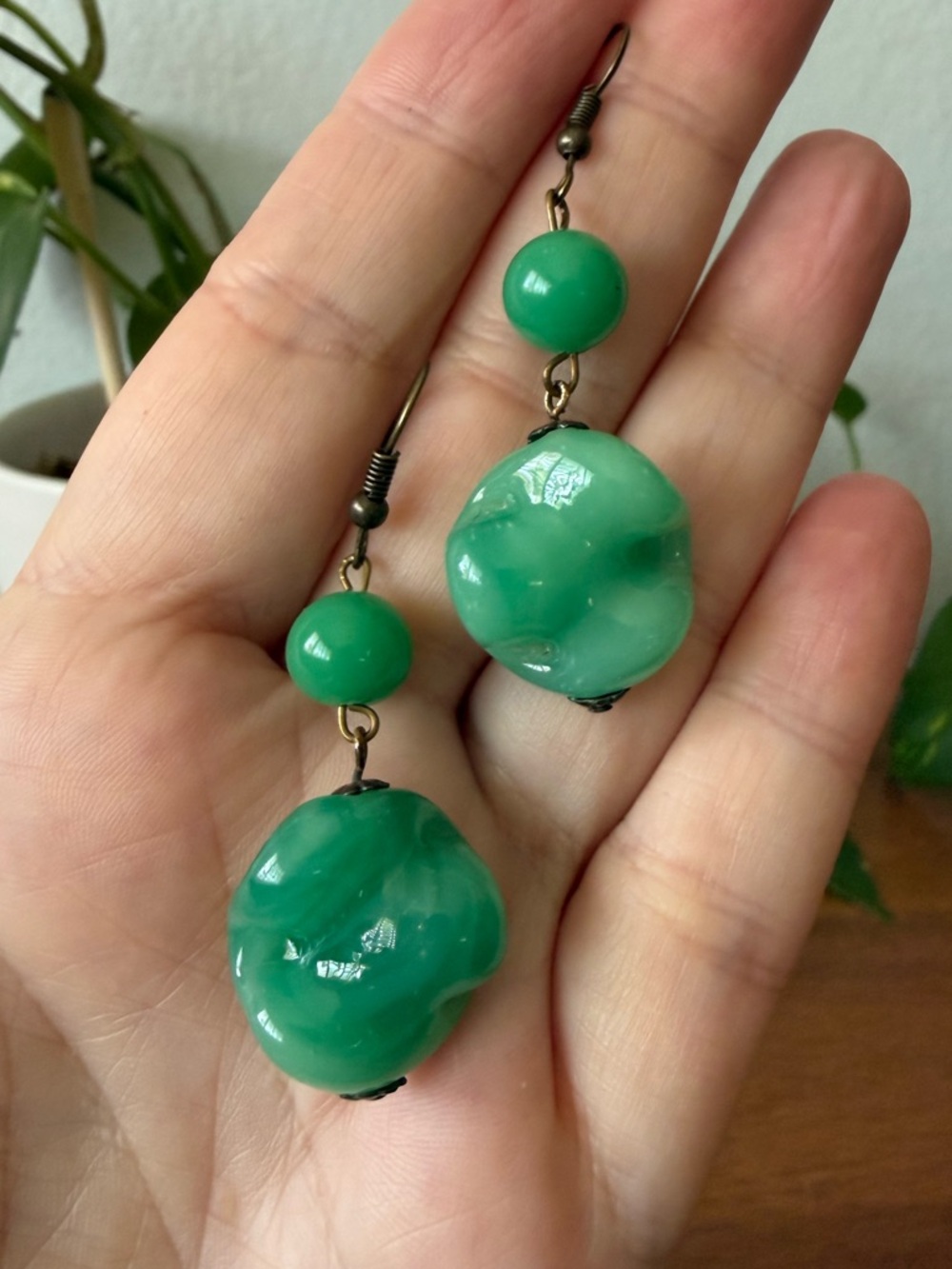 Vintage Jade Green Abstract Shape Dangle Drop Fish Hook Pierced Earrings